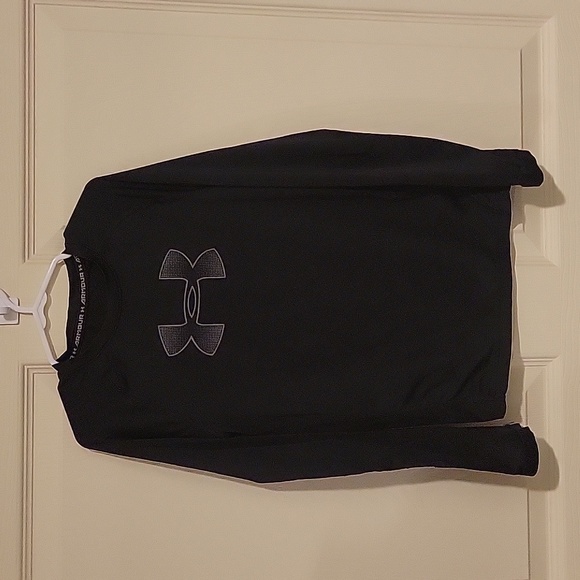 Under Armour Black Performance Top, Small - Picture 1 of 3